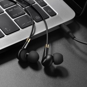 Écouteurs filaires 3,5 mm "M58 Amazing" avec microphone